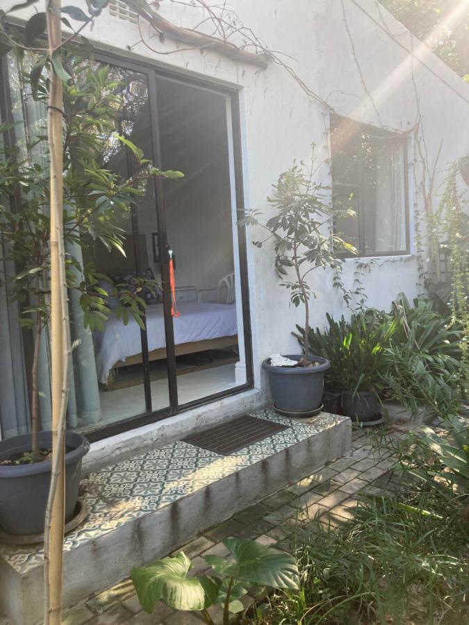 Rouana Guest Farm Hotel สเตลเลนบอช ภายนอก รูปภาพ
